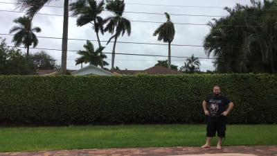 Niclas Hellqvist i Fort Lauderdale i väntan på orkanen Matthew.
