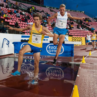 Kuvassa Simon Sundström, Topi Raitanen