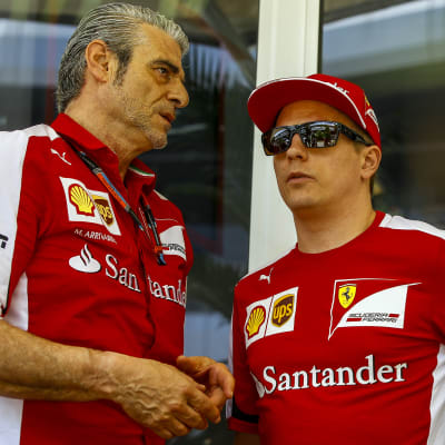 Maurizio Arrivabene vill se förstaplatser av Kimi Räikkönen och hans stallkamrat Sebastian Vettel.