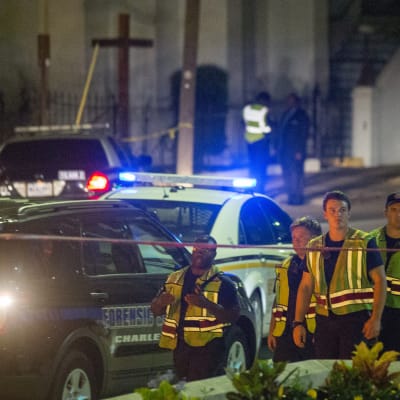 Flera dödade i en skjutning i en metodistkyrka i Charleston, Soutg Carolina den 17 juni 2015.