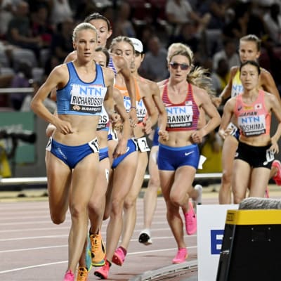 Camilla Richardsson leder VM-finalen på 10 000 meter.