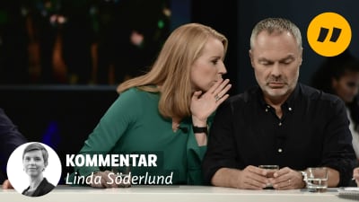 En bild på Annie lööf och jan björklund. På bilden finns en stämpel där det står "Analys Linda Söderlund"