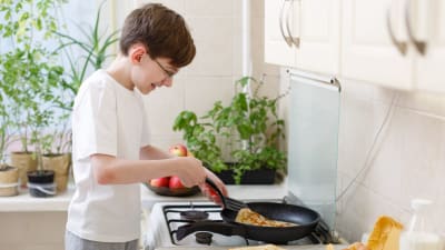 barn lagar mat