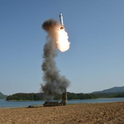 USA säger sig ha testat ett nytt missilsystem som försvar mot nordkoreanska ballistiska missiler såsom medeldistansmissilen Puksungong-2