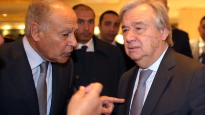 Arabförbundets generalsekreterare Ahmed Abdoul Gheit och FN:s generalsekreterare Antonio Guterres träffades i Egypten.