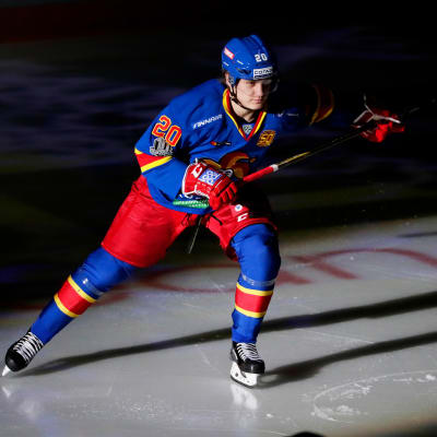 Eeli Tolvanen spelar KHL-hockey för Jokerit.