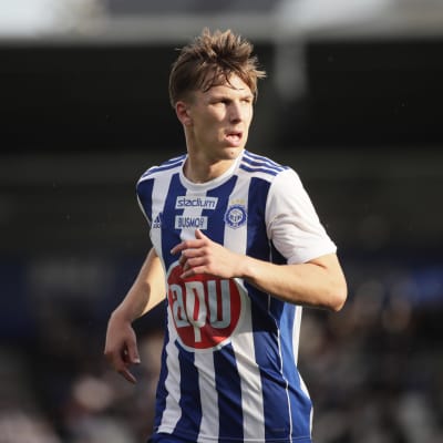 HJK:n Lucas Lingman teki Turussa avausmaalin. 
