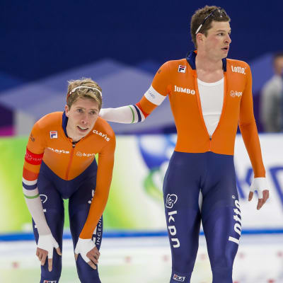 Jorrit Bergsma och Sven Kramer på OS-isen.