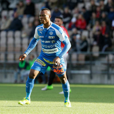Emela Eze i RoPS