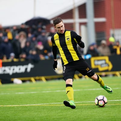 Ilari Äjälä spelar för FC Honka.