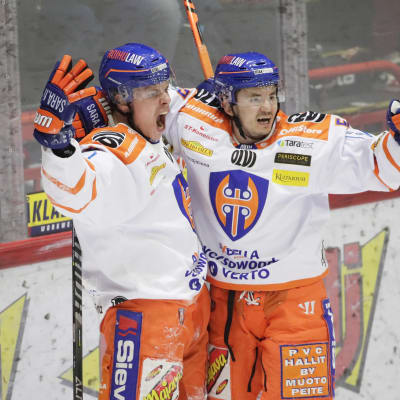 Tappara firar.