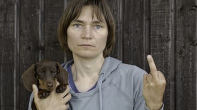 Självporträtt av Elina Brotherus.