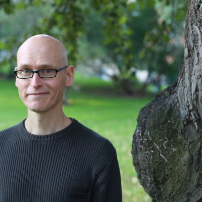 Kirjailija Jussi Valtonen