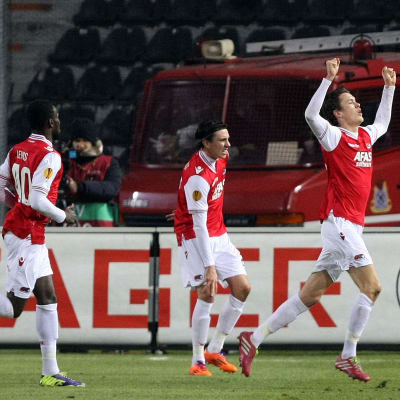 Thomas Lam (t.h.), AZ Alkmaar-PAOK, 2013-2014