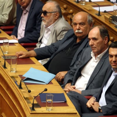 Greklands parlament har godkänt villkoren för det tredje internationella stödpaketet.