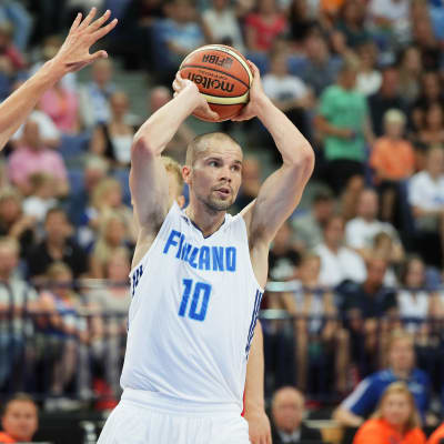 Tuukka Kotti representerar Finlands basketlandslag.