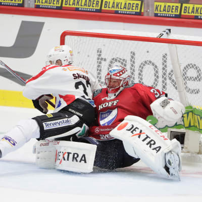 HIFK-JYP, Niklas Bäckström och Mikko Salmio.