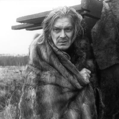 Paavo Piskonen elokuvassa Kuningas lähtee Ranskaan (1986).