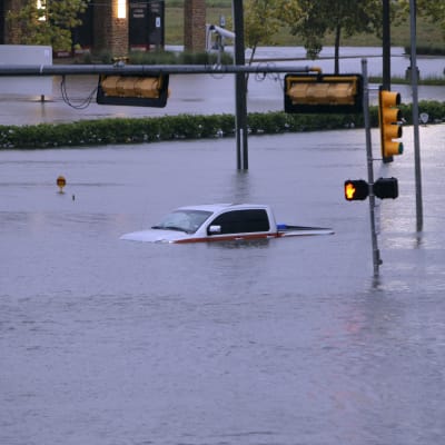 Översvämmad gata i Houston