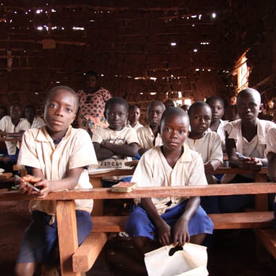 KU ordnar insamling för skolbygge i Kongo