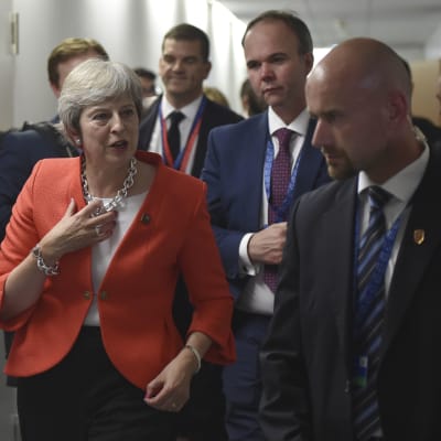 Storbritanniens premiärminister Theresa May på toppmötet i Salzburg.
