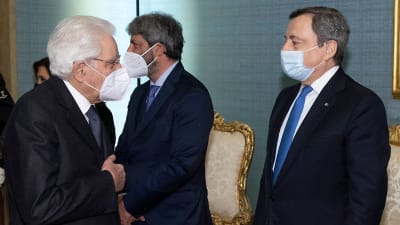 Italiens president Sergio Mattarella och premiärminister Mario Draghi.