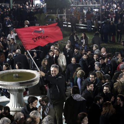 Syrizaanhängare firar valsegern i Aten 25.1.2015