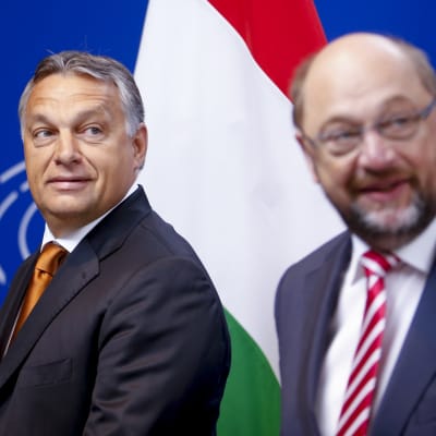 Ungerns premiärminister Viktor Orban (t.v.) och Europaparlamentets talman Martin Schulz (R) i Bryssel den 3 september 2015.