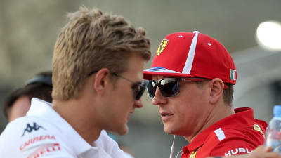 Förra säsongen körde Marcus Ericsson för Sauber och Kimi Räikkönen för Ferrari.