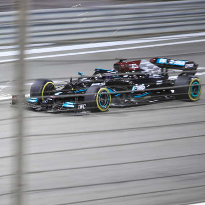Hamilton och Verstappen kör mot varandra i Bahrain.