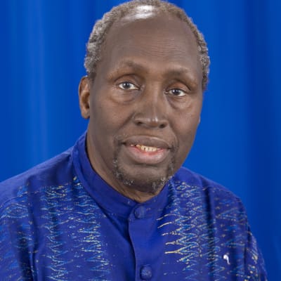 Anna Dönsberg gissar att kenyanen Ngugi wa Thiong’o tar hem priset.