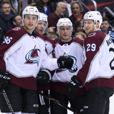 Colorado Avalanche jublar över Mikko Rantanens mål.