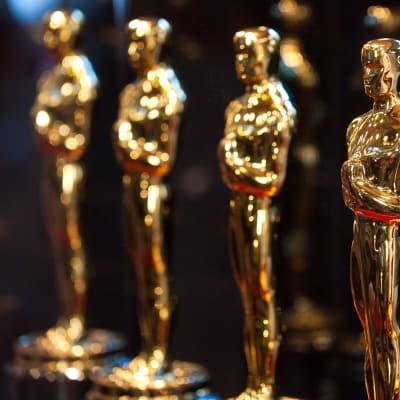 Oscarstatyetter i rad