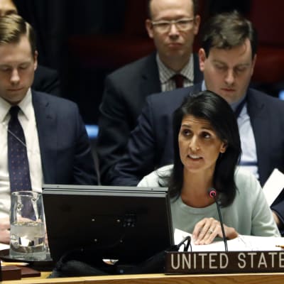 USA:s nya FN-ambassadör Nikky Haley fördömde Ryssland i sitt första anförande inför säkerhetsrådet