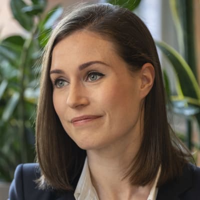 Sanna Marin Pirjo Auvisen haastatteltavana 
