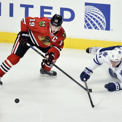 jonathan toews