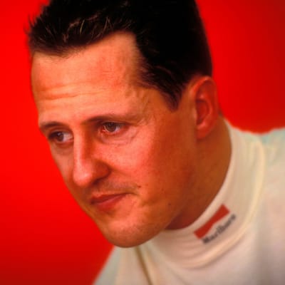 Michael Schumacher lähikuvassa.