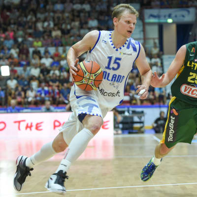 Teemu Rannikko är finsk basketspelare.
