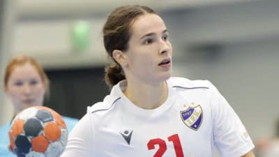 HIFK:s Ella Holopainen var matchens bästa målskytt med sina sex fullträffar.