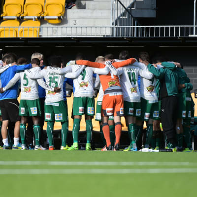 IFK Mariehamn laddar för match i Seinäjoki.