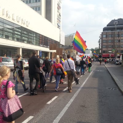 Deltagare i Åbo Pride 2014.