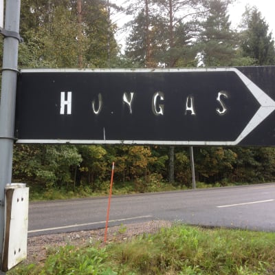 Skylt till Hongas servicehus