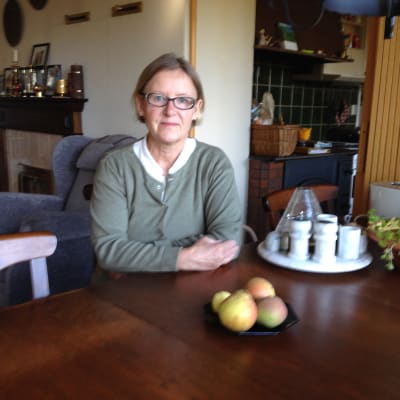 statistikintervjuare Susanne Thorn i sitt hem i Pargas