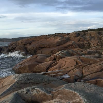 Runda klippor vid Mærrapanna