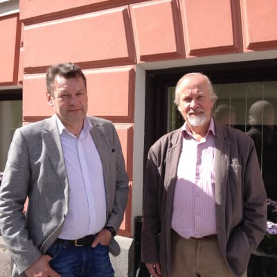 Dan Örndahl och Vesa Routamaa från föreningen Anvias småägare rf.