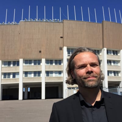 Arkkitehti Kimmo Lintula ja Helsingin olympiastadion