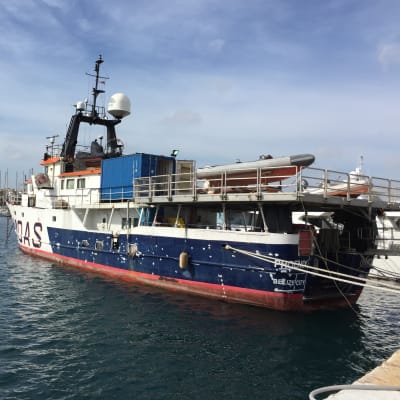 Flyktingräddarorganisationen MOAS fartyg