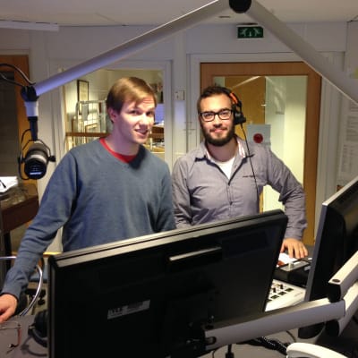 Jonas Blomqvist och Niclas Lundqvist var nöjda med första morgonen i den nya studion.