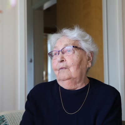 94-vuotias Lea Joutsenlahti.