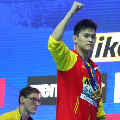 Kiinan tähtiuimari Sun Yang sai kahdeksan vuoden kilpailukiellon kieltäydyttyään yhteistyöstä kotonaan vierailleiden dopingtestaajien kanssa.